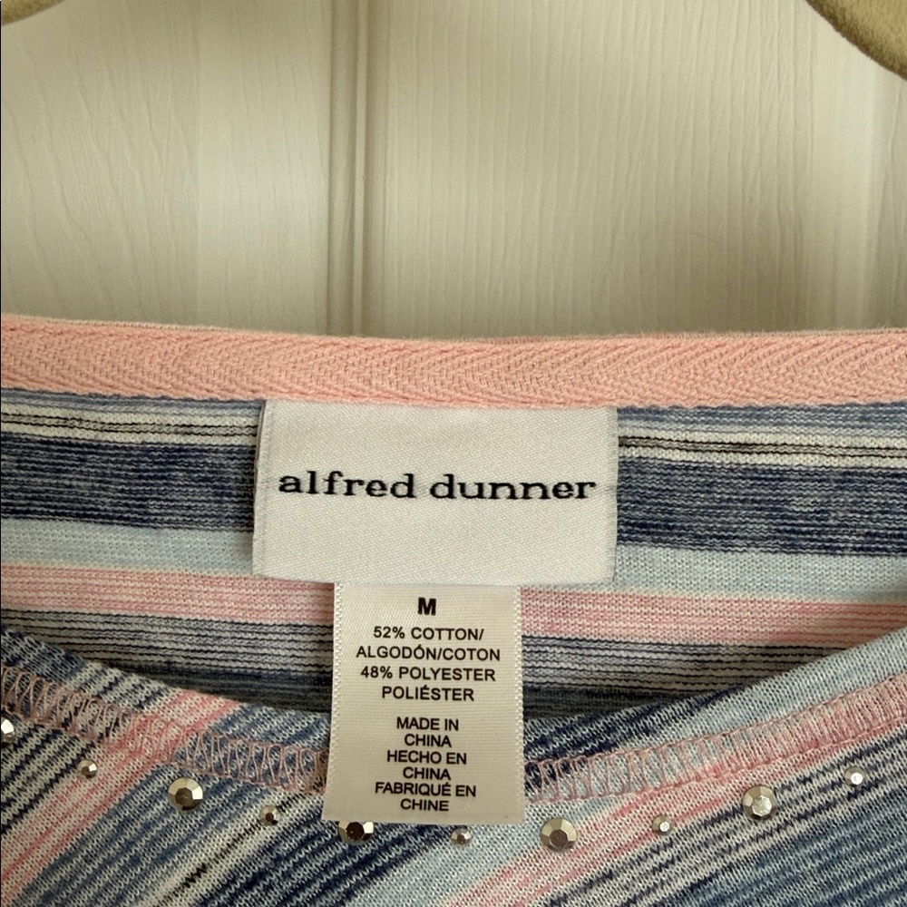 Alfred Dunner Women's Diagonal Striped Top - Pink and Blue size Med - Picture 3 of 5